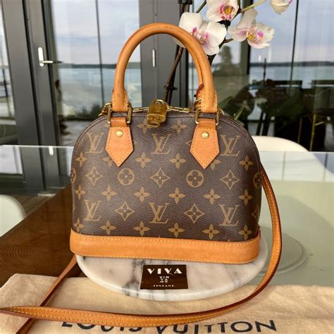 bebe alma louis vuitton|Louis Vuitton Alma bb.